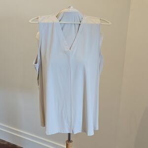 Lulu-B V-Neck Sleeveless Cream Blouse